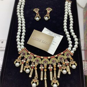 COPY - Heidi Daus necklace & earring set